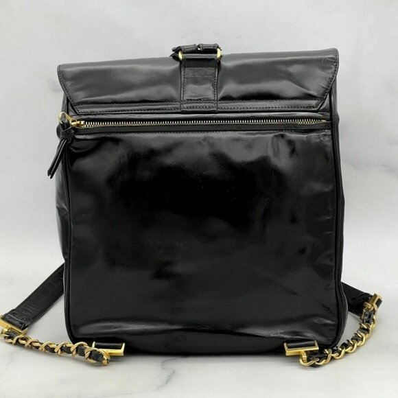 Authentic CHANEL Backpack Vintage Bag Patent Leather Black CC Turnlock Chain main image 3